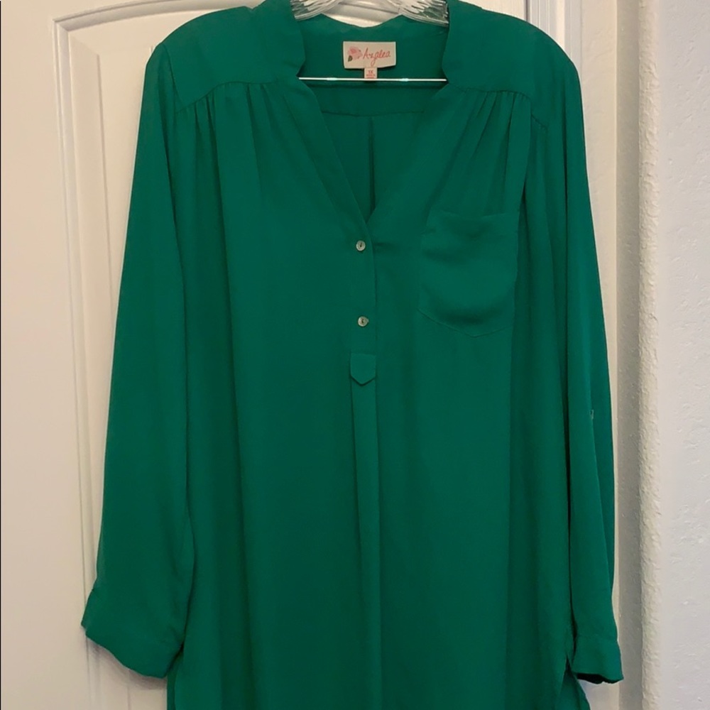 Green blouse